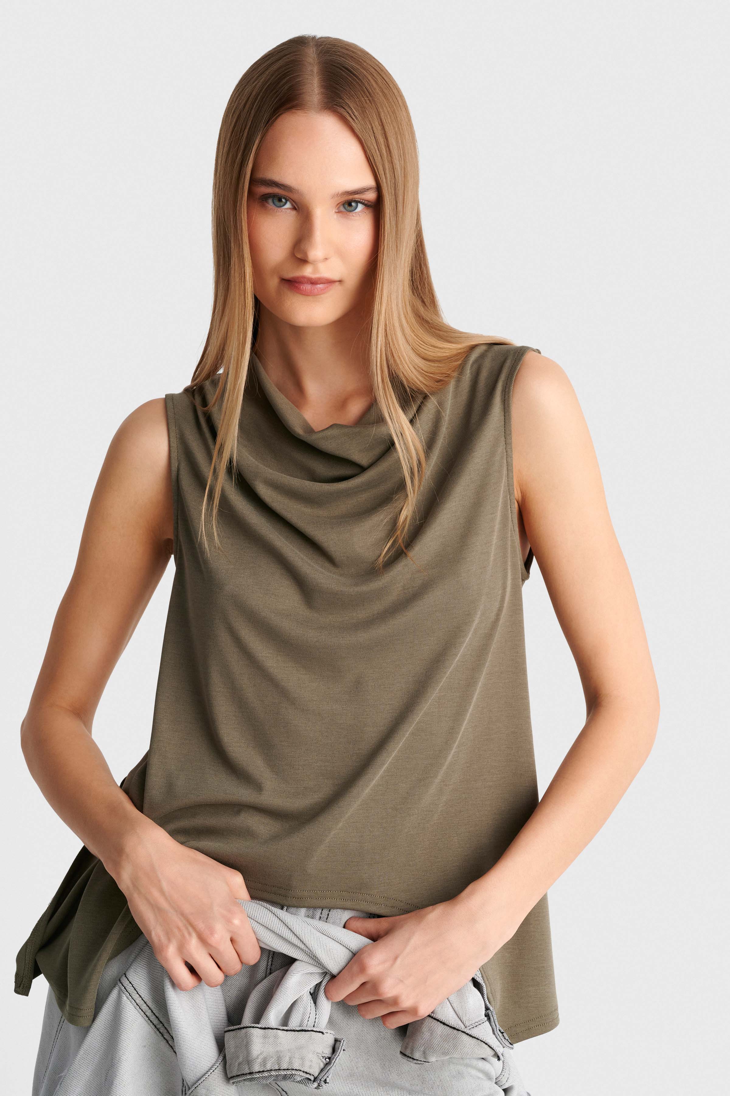 Asymmetrical draped top - Green