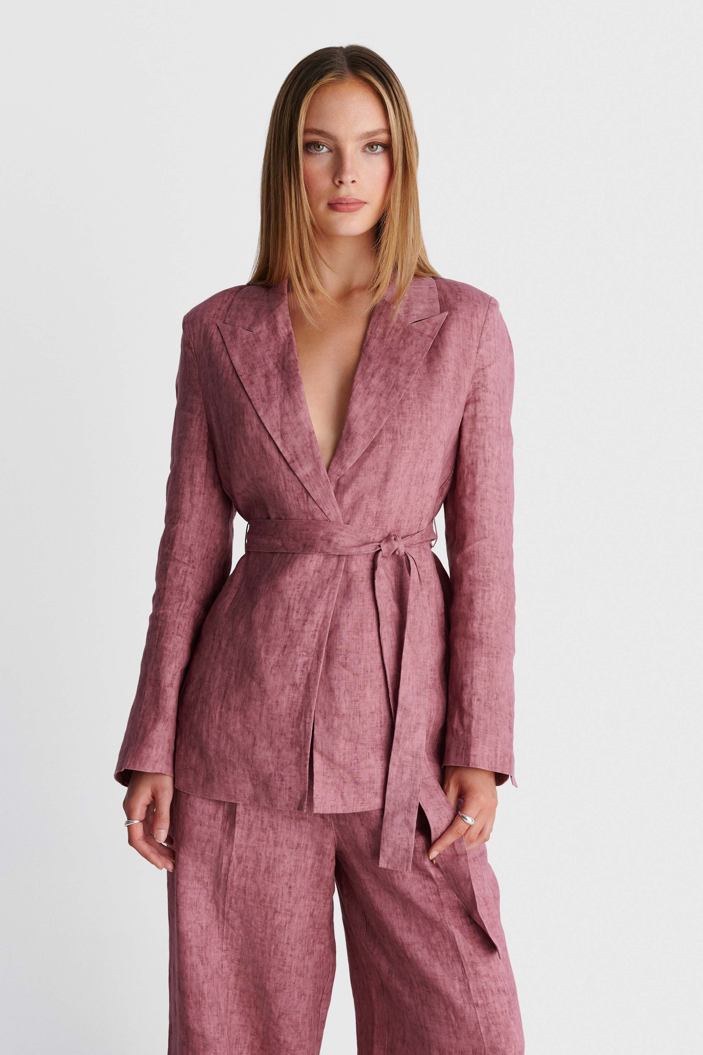 Linen blazer in straight fit - Pink