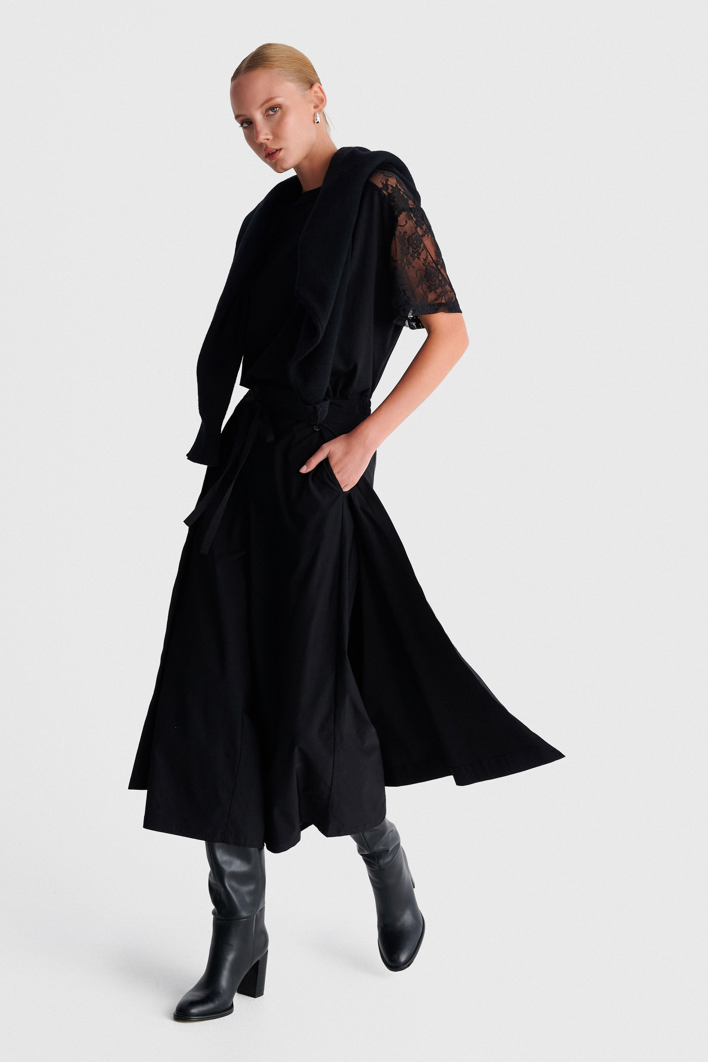 Designer wide-leg trousers with detachable skirt - Black