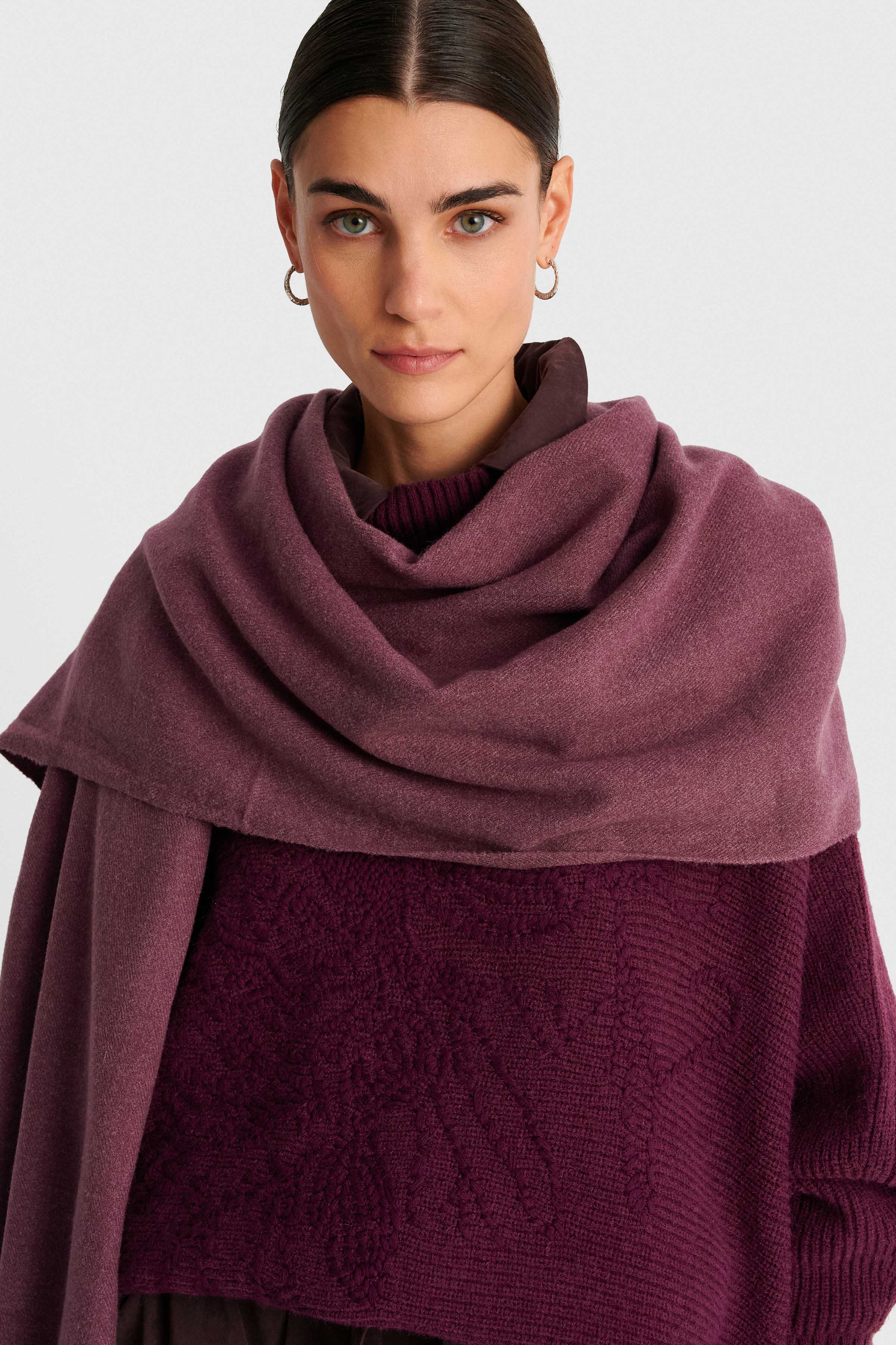 Solid-colored scarf with fringes - Red