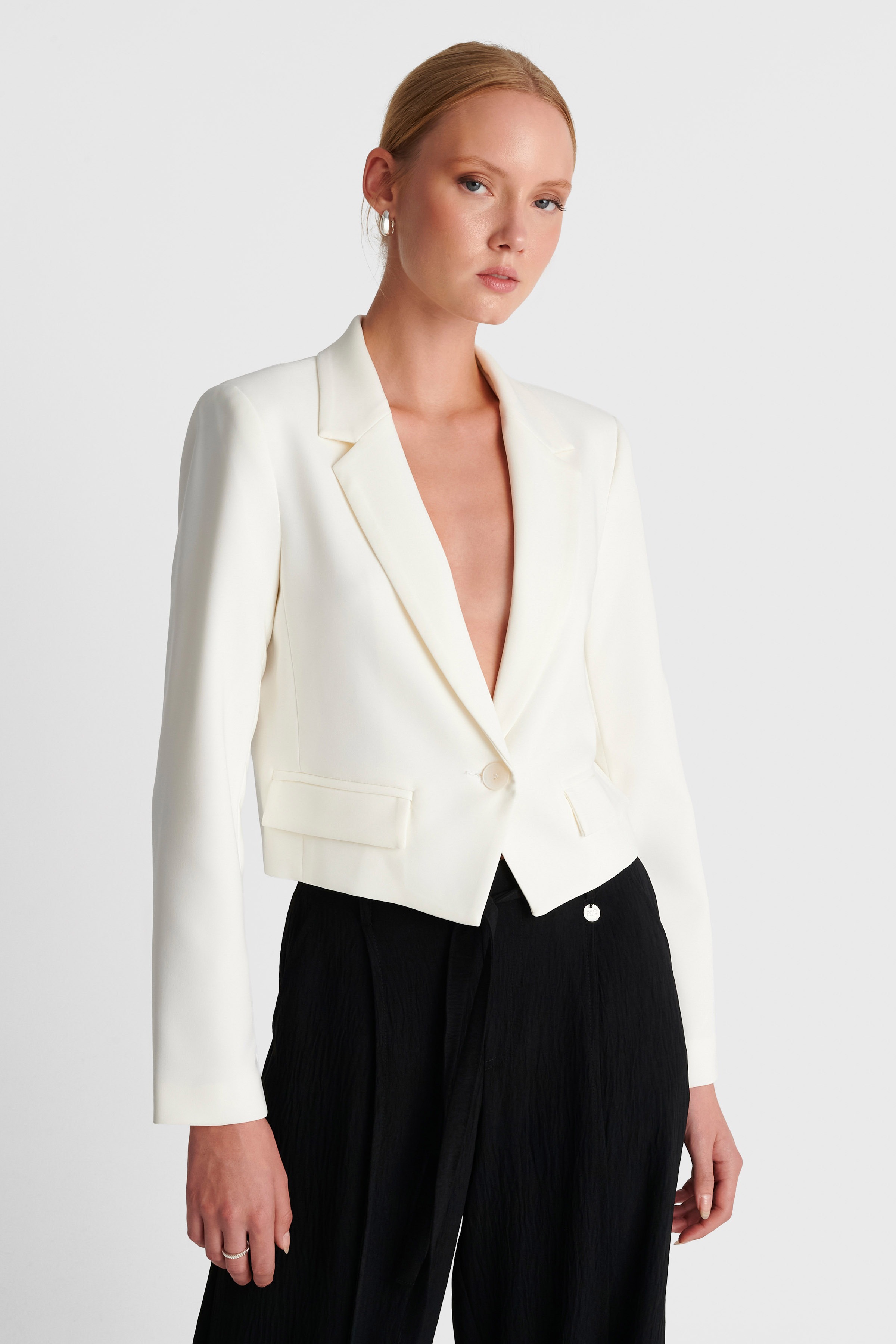 Crop suit blazer - White