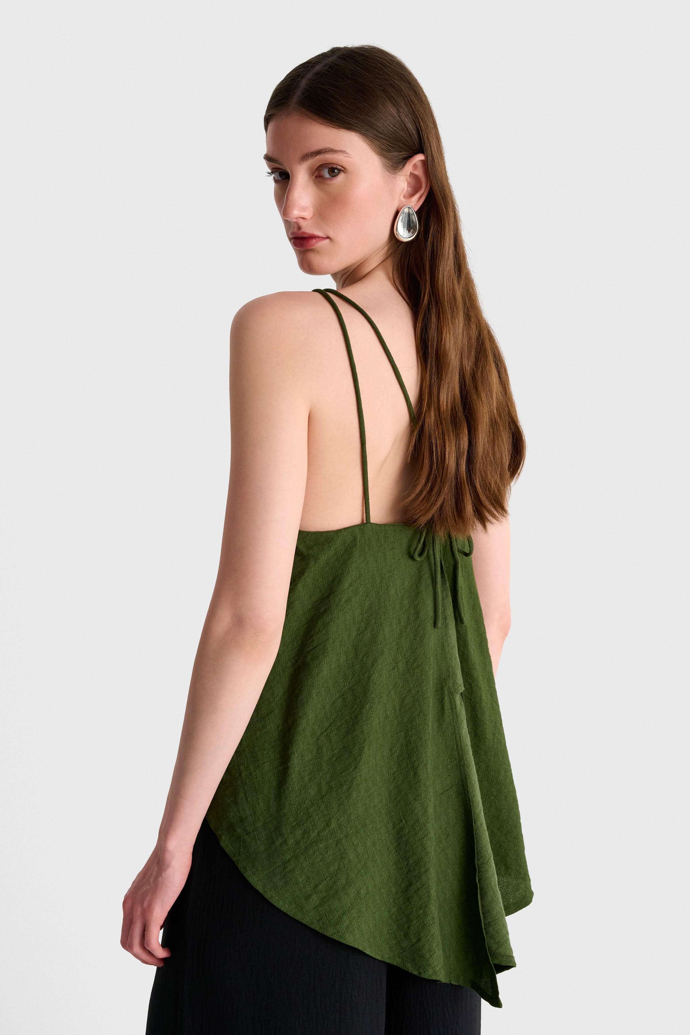 Asymmetrical top with a unique back - Green