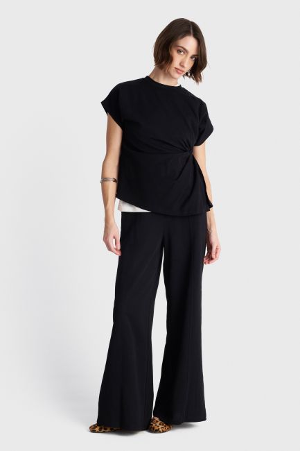 Short-sleeved top with side ruching - Black