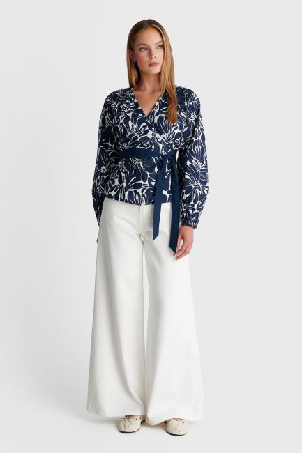 Printed wrap top with belt - Blue