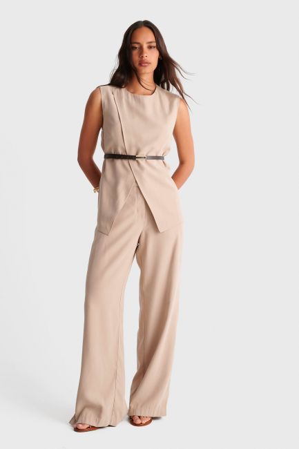 Asymmetrical top with belt - White