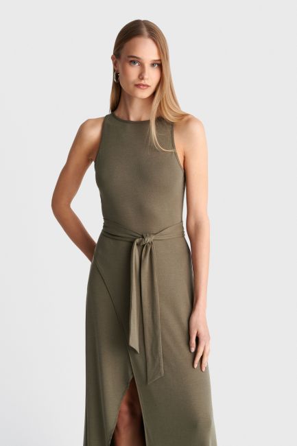 Maxi dress with belt - Green