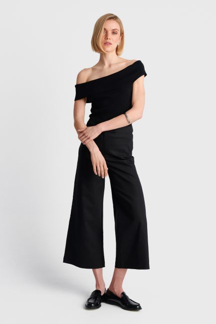 Off shoulder knit top - Black