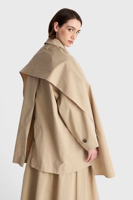 Trench coat with scarf - White