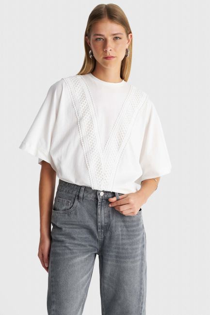3/4-sleeve blouse with decorative detail - White