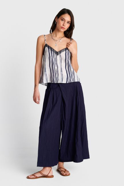 Striped top with lace details - White