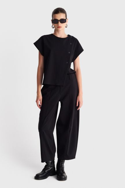 Top with decorative buttons - Black