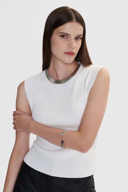 Sleeveless knitted blouse - White