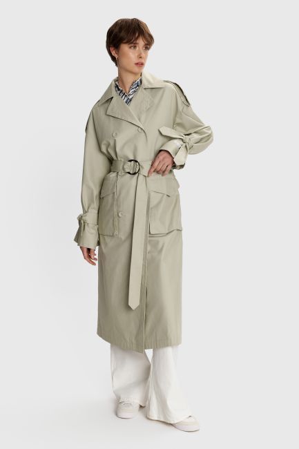 Long trench coat with buttons in the back - Green