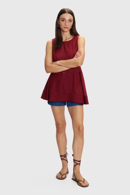 Sleeveless monochrome top - Red