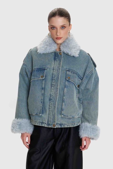 Denim jacket with detachable fur details - Blue