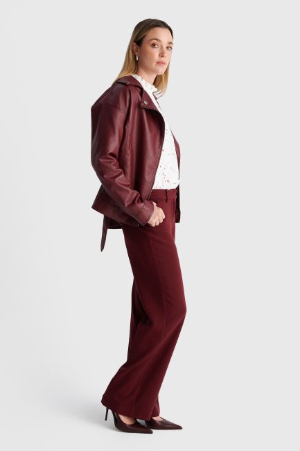 High-waisted straight-leg trousers with a slightly wide fit - Red