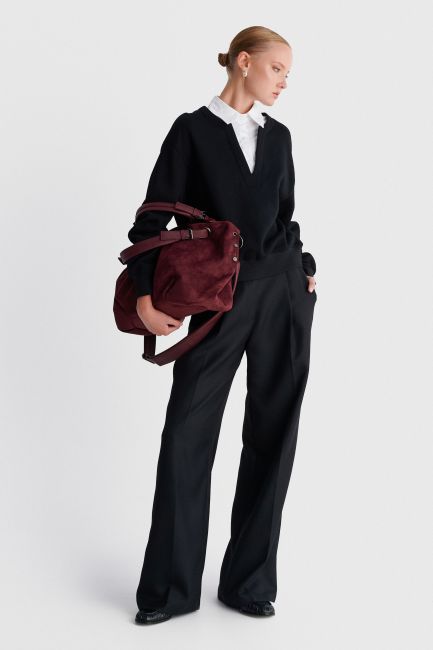 Sweatshirt top with V-neckline and integrated collar - Black